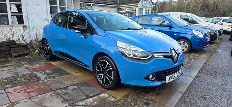 Blue Used 2013 Renault Clio IV Dynamique Hatchback | £2,999 (Super price) - Image 1/4