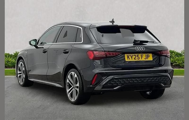 Used Audi A3 e-tron S-Line 200 HP (147 kW) 2025 Black Hatchback