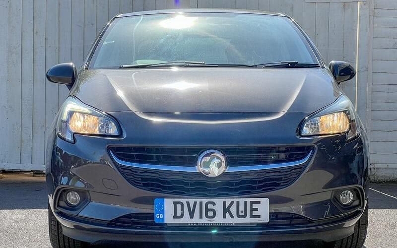 Used Vauxhall Corsa Design Edition 90 HP (66 kW) 2016 Grey Hatchback