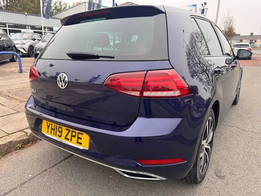 Used VW Golf VII GT 115 HP (84 kW) 2019 Blue Hatchback