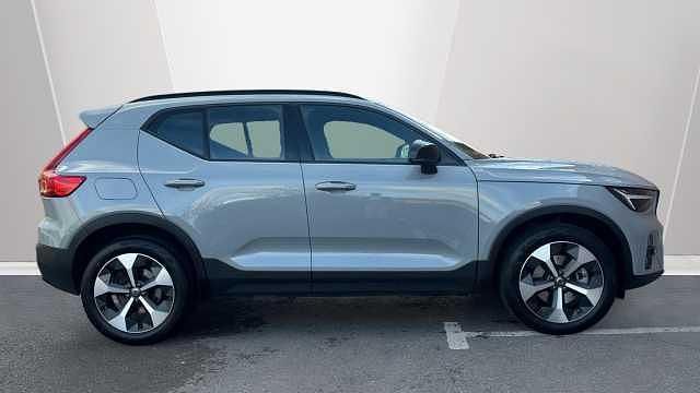 Used Volvo XC40 Plus 197 HP (144 kW) 2025 Grey SUV
