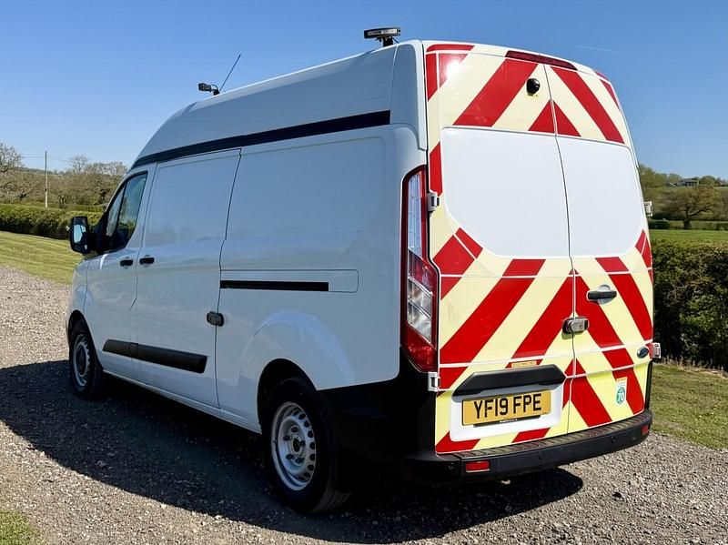 Used Ford Transit Custom 2019 White Van