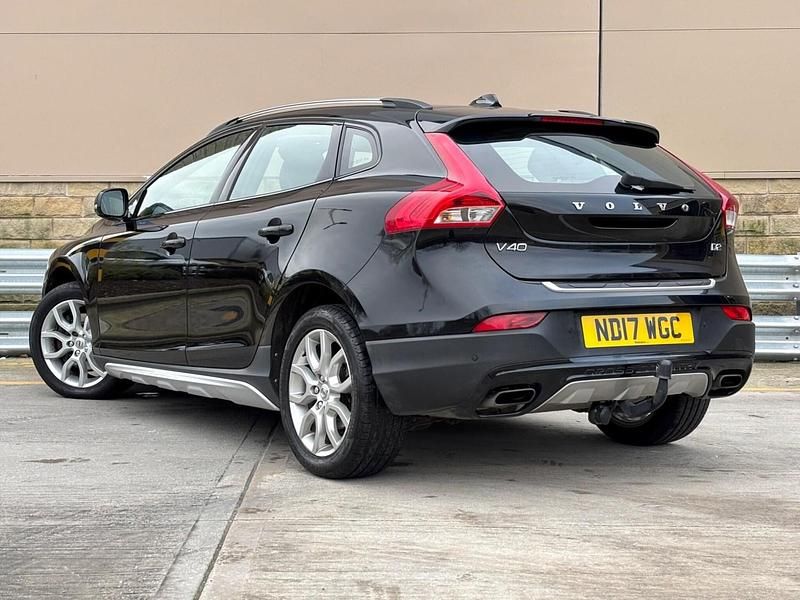 Used Volvo V40 Pro 2017 Black Hatchback