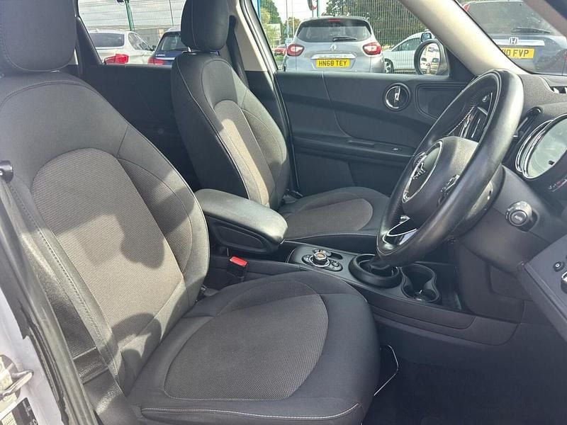 Used Mini Cooper Countryman 2018 White SUV