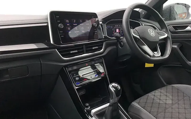 Used VW T-Roc R-line 150 HP (110 kW) 2024 Black SUV