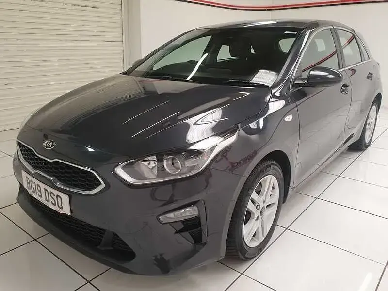 Used Kia Ceed 118 HP (86 kW) 2019 Grey Hatchback