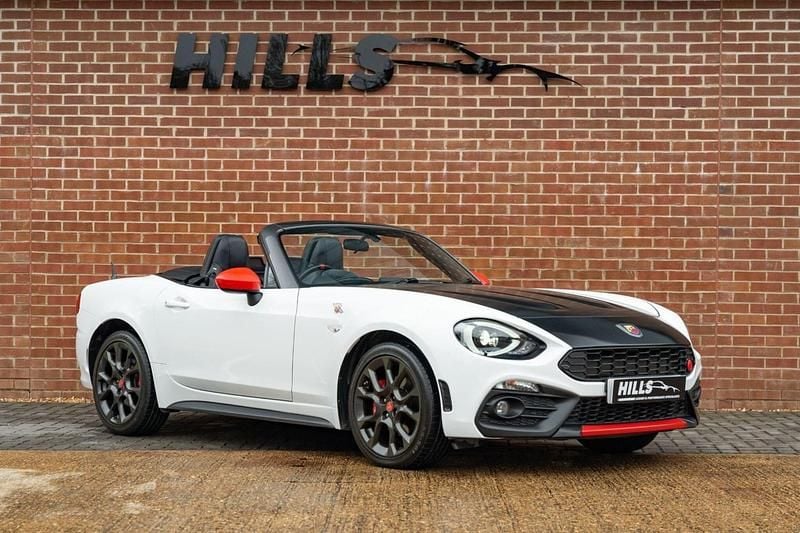 Used Abarth 124 Spider 170 HP (125 kW) 2016 White Cabriolet