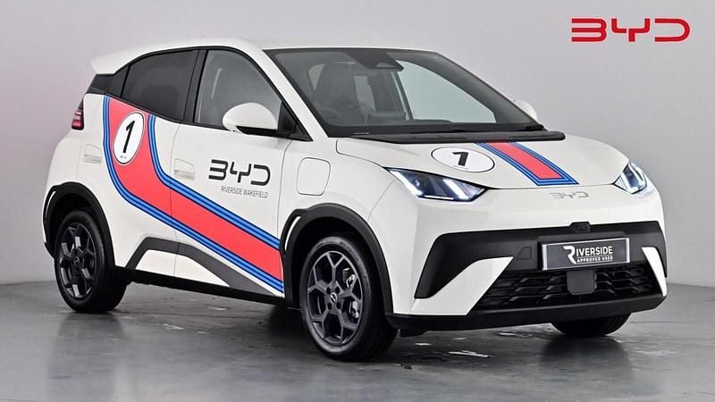 Used BYD Dolphin Comfort 114 kW (156 HP) 2025 White Hatchback