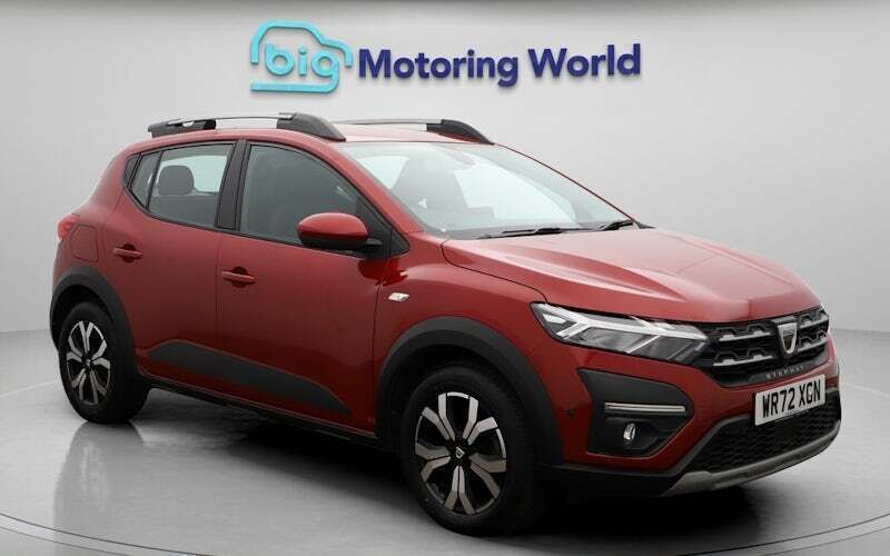 Red Used 2022 Dacia Sandero Prestige Hatchback | £10,600 (Fair price) - Image 1/4