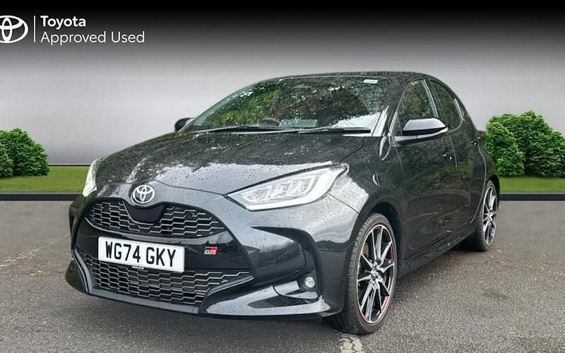 Used Toyota Yaris Hybrid Sport 131 HP (96 kW) 2026 Hatchback