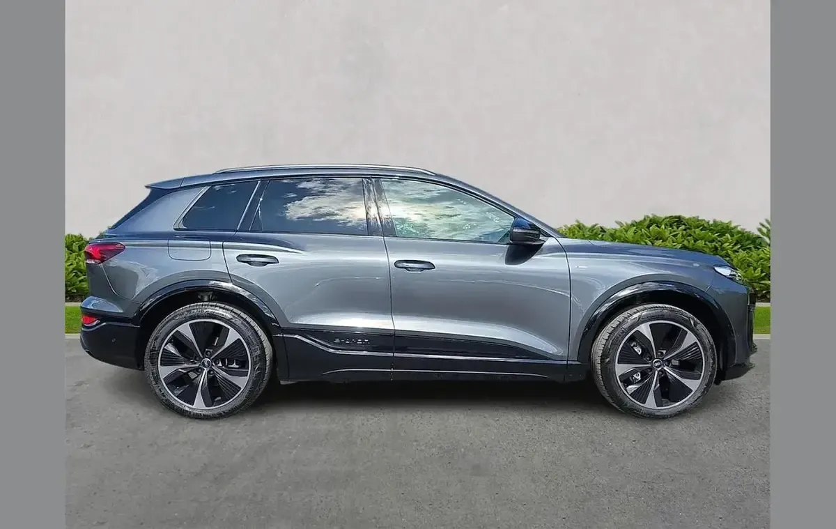 Used Audi Q6 e-tron Black Edition 225 kW (306 HP) 2026 Grey SUV