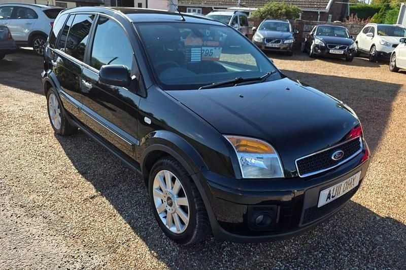 Used 2011 Ford Fusion Titanium | £2,750 (Fair price) - Image 1/1