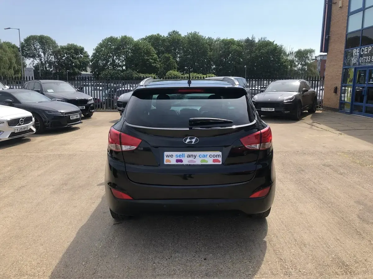 Used Hyundai ix35 Premium 115 HP (84 kW) 2012 Black SUV