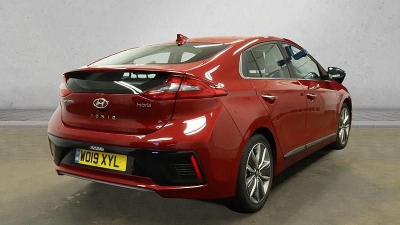 Used Hyundai Ioniq Premium SE 141 HP (103 kW) 2019 Red Hatchback