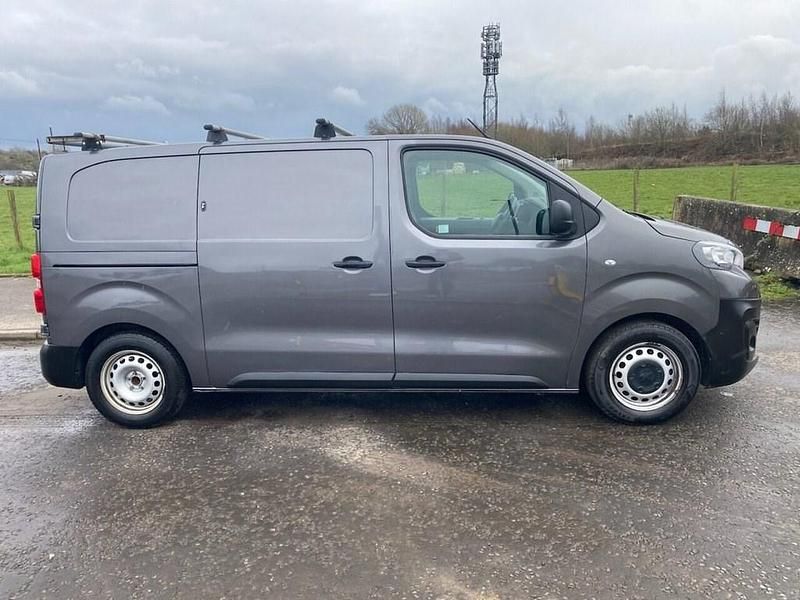 Used Peugeot Expert Premium 100 HP (73 kW) 2021 Grey Van