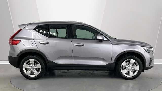 Used Volvo XC40 Core 161 HP (118 kW) 2025 Silver SUV