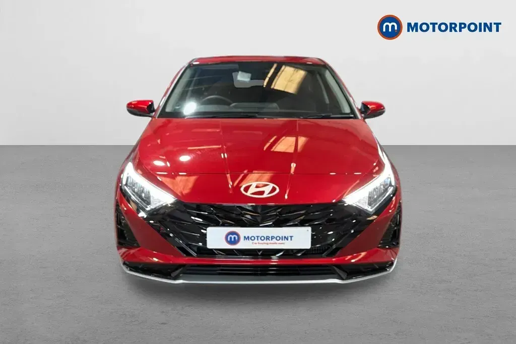 Used Hyundai i20 Ultimate 101 HP (74 kW) 2025 Red Hatchback