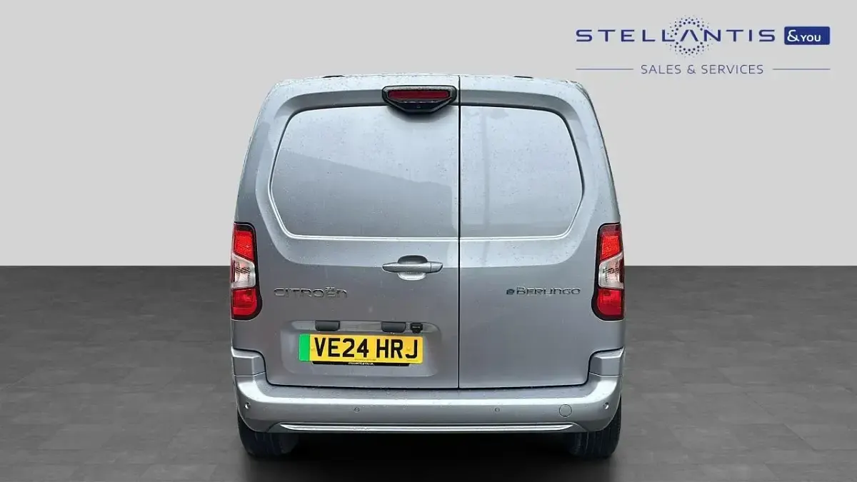 Used Citroën Berlingo 98 kW (134 HP) 2024 Grey MPV