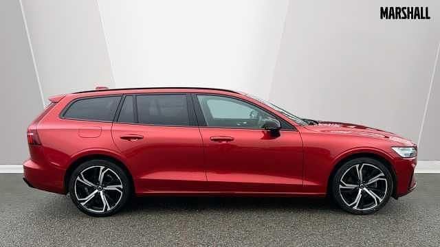 Used Volvo V60 Plus 194 HP (142 kW) 2025 Estate