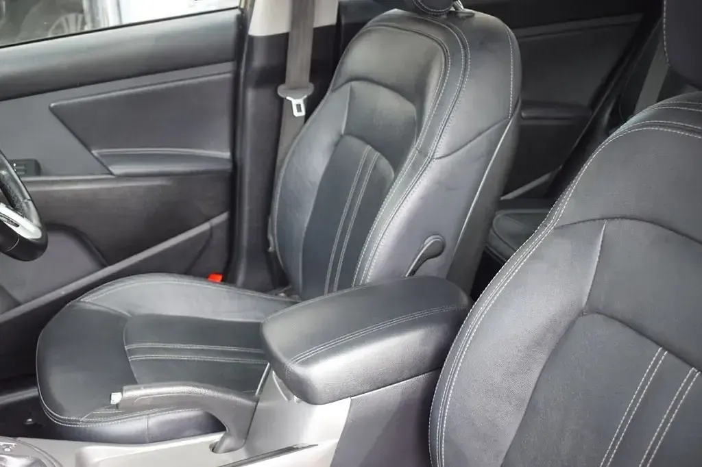 Usado Kia Sportage 134 HP (98 kW) 2015 Preto SUV