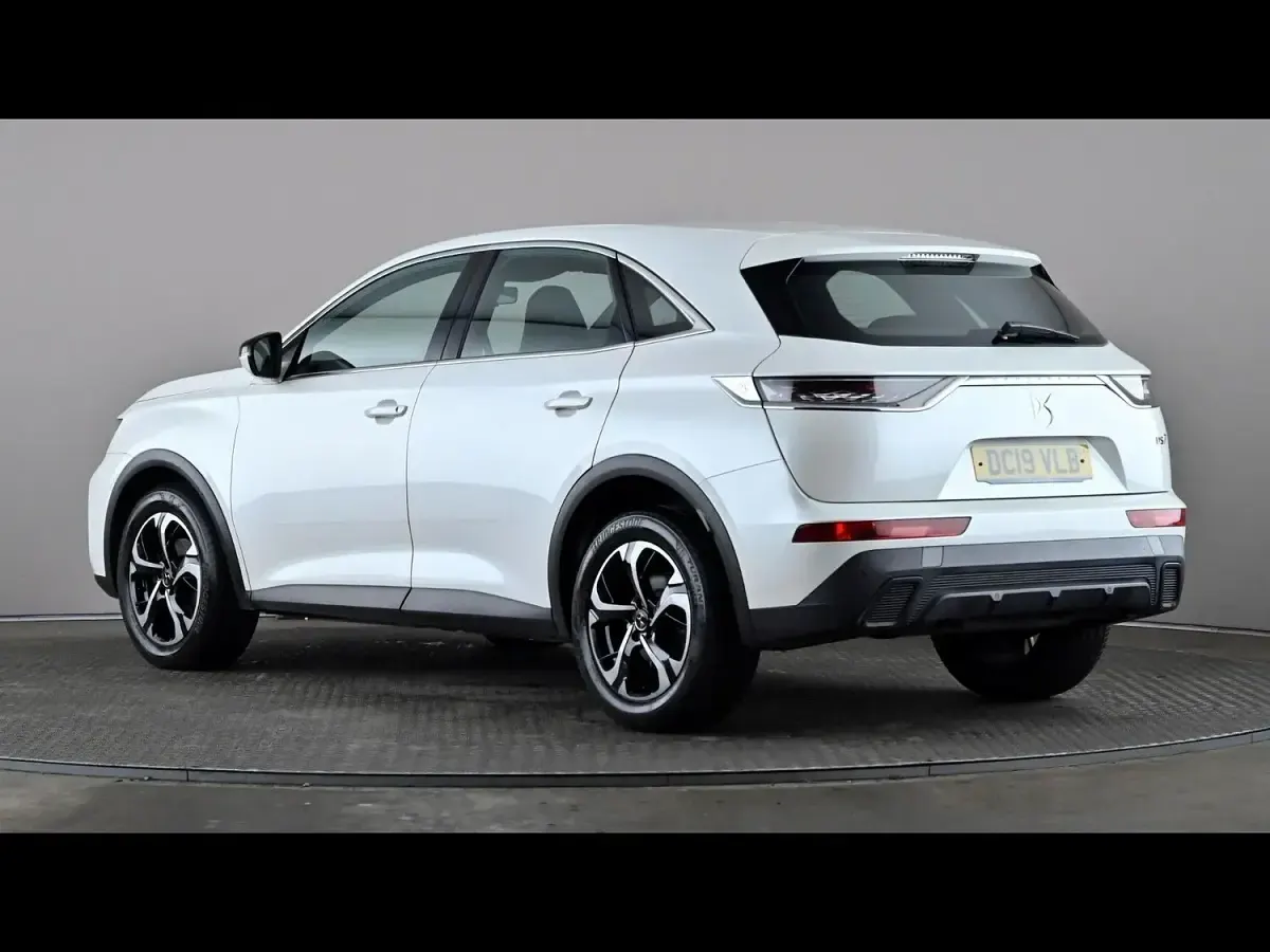 Used DS Automobiles DS7 Crossback Elegance 131 HP (96 kW) 2019 White SUV