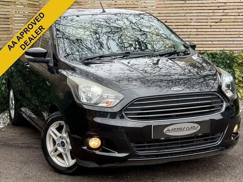 Usado Ford Ka Plus Zetec 85 HP (62 kW) 2016 Preto Citadino