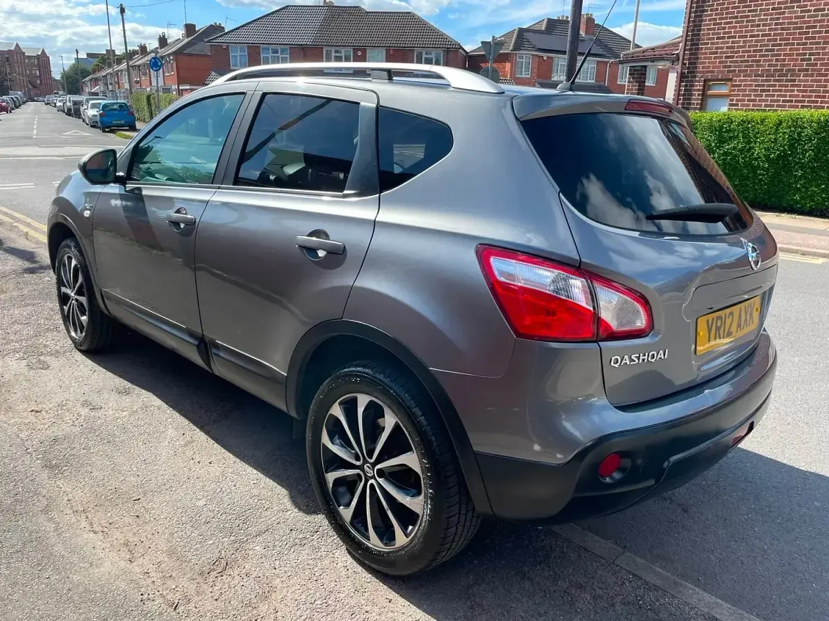 Used Nissan Qashqai N-TEC 117 HP (86 kW) 2012 Grey SUV