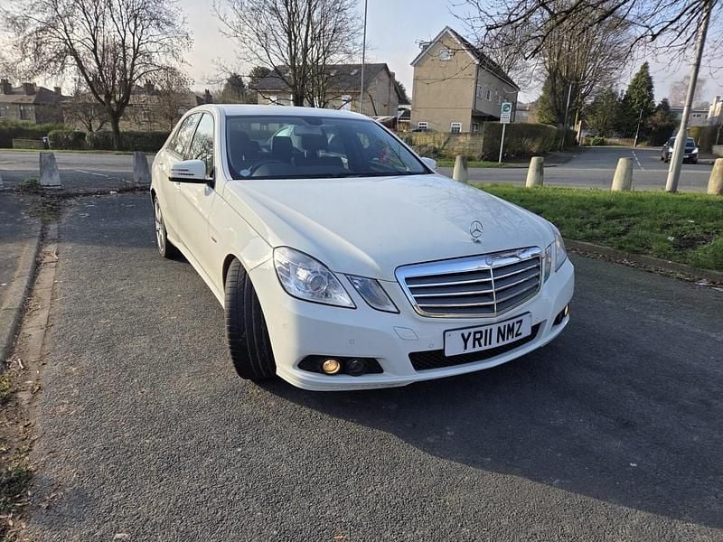 Used Mercedes E250 SE 2011 White Sedan