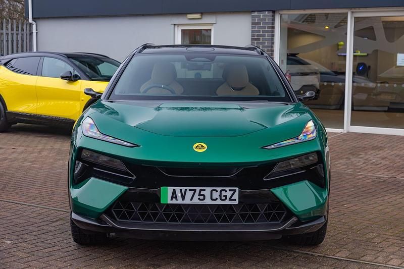Used Lotus Eletre 450 kW (612 HP) 2025 Green SUV