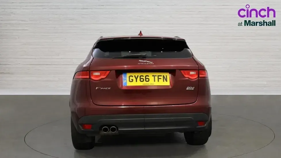 Used Jaguar F-Pace R-Sport 180 HP (132 kW) 2016 Red SUV