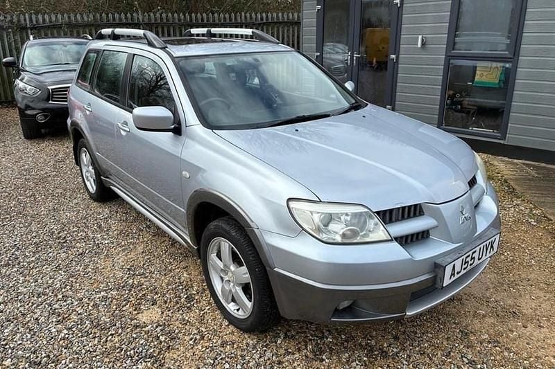 Used Mitsubishi Outlander 2006 Silver SUV