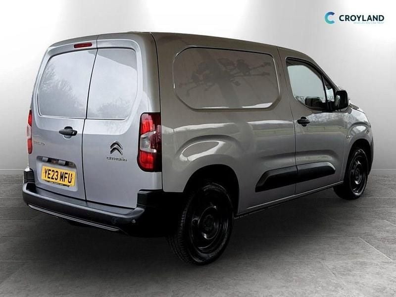 Used Citroën Berlingo 100 HP (73 kW) 2023 Grey MPV