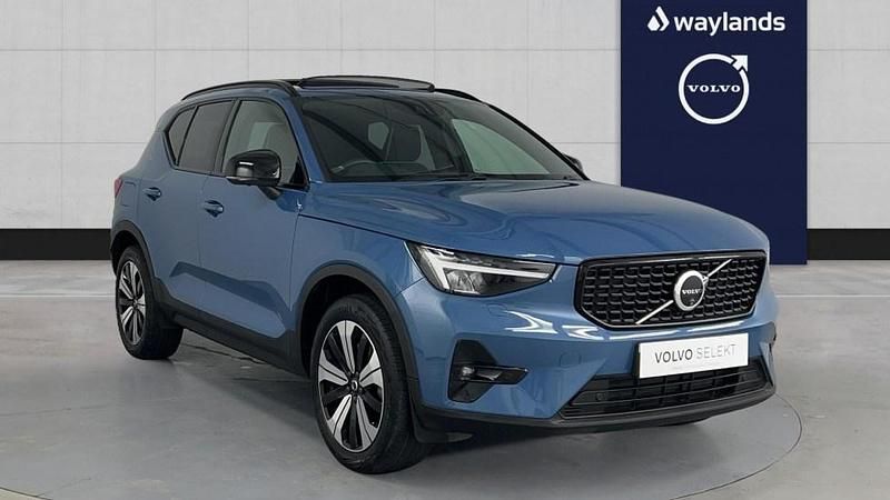 Blue Used 2023 Volvo XC40 Ultimate SUV | £31,300 (Fair price) - Image 1/4
