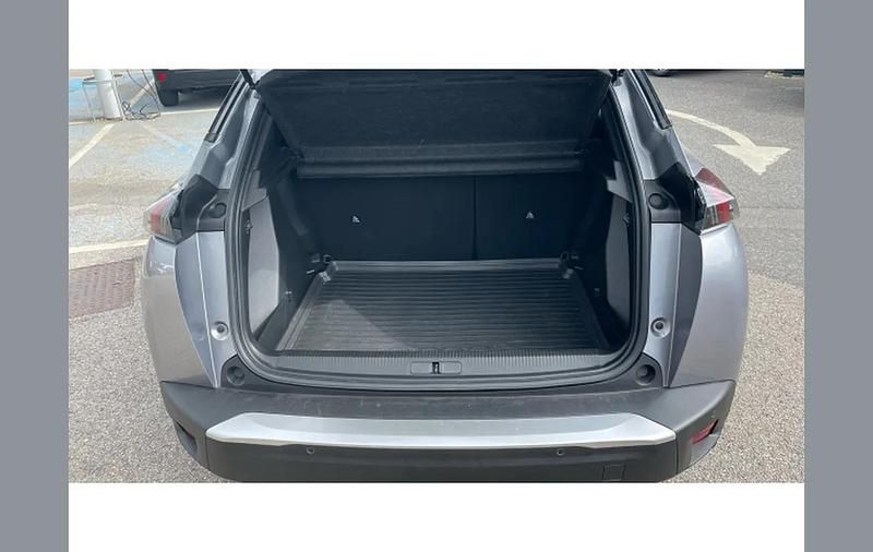 Used Peugeot 2008 Active+ 101 HP (74 kW) 2023 Grey SUV