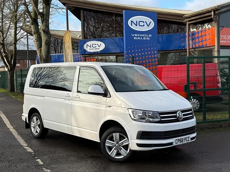 White Used 2018 VW Shuttle SE MPV | £22,990 (Fair price) - Image 1/3