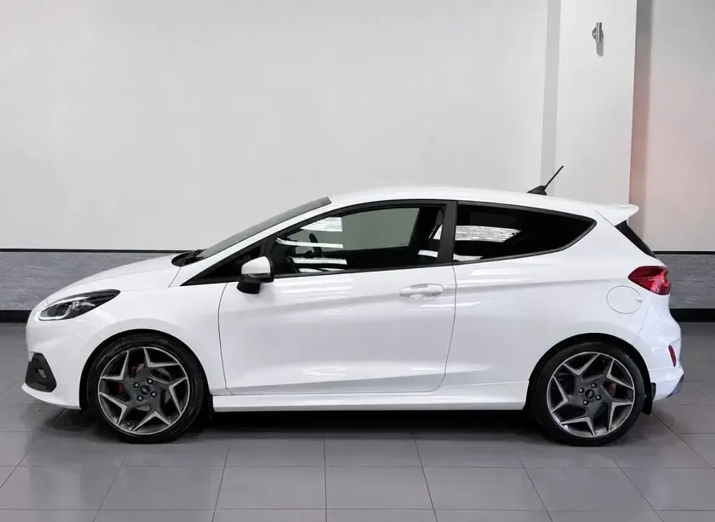 Used Ford Fiesta ST 200 HP (147 kW) 2020 White Hatchback