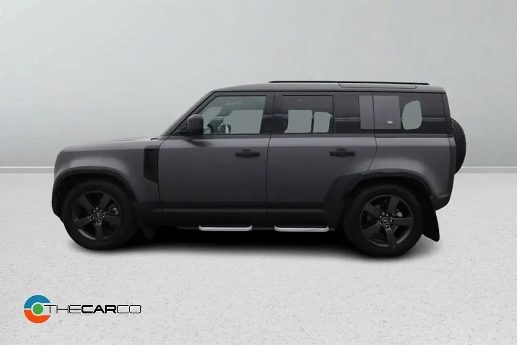 Usado Land Rover Defender HSE 300 HP (220 kW) 2021 Preto SUV