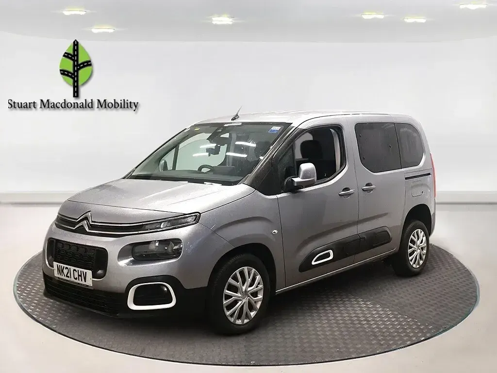 Used Citroën Berlingo Feel 2021 Grey MPV