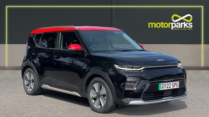 Black Used 2022 Kia Soul EV SUV | £15,250 (Good price) - Image 1/4