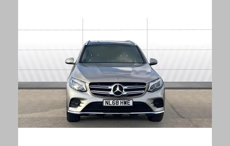 Used Mercedes GLC250 AMG Line Premium 211 HP (155 kW) 2018 Silver SUV