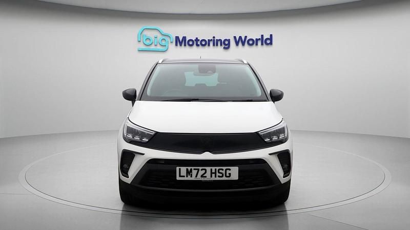 Used Vauxhall Crossland Ultimate 130 HP (95 kW) 2022 White SUV