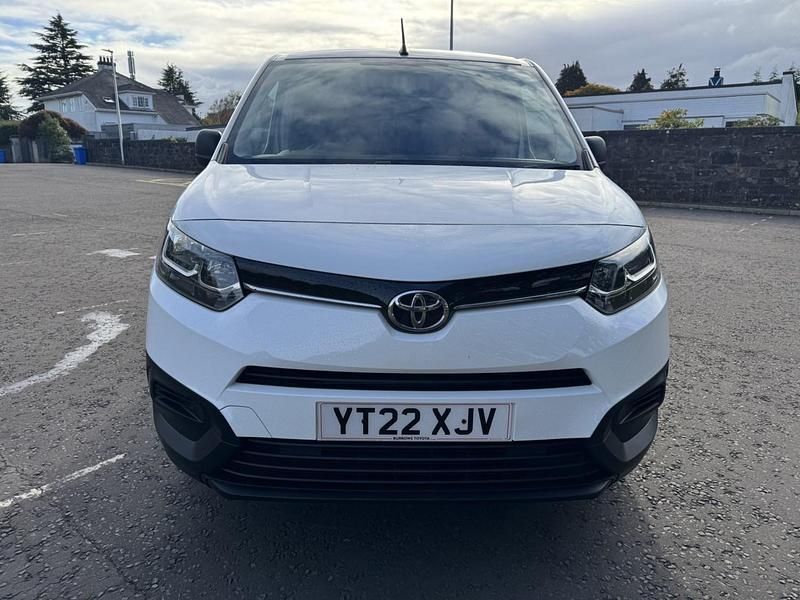 Used Toyota Proace Active 120 HP (88 kW) 2022 White MPV