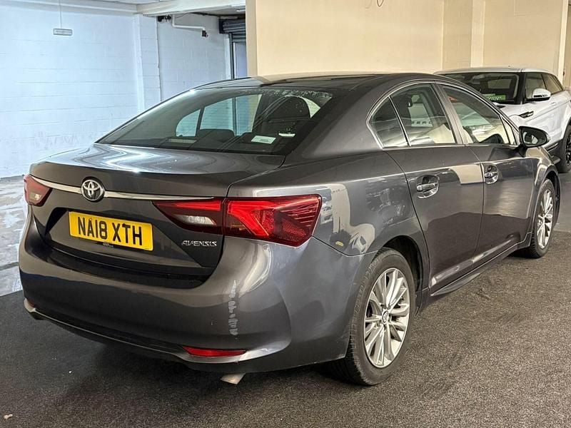 Used Toyota Avensis Business Edition 143 HP (105 kW) 2018 Grey Sedan