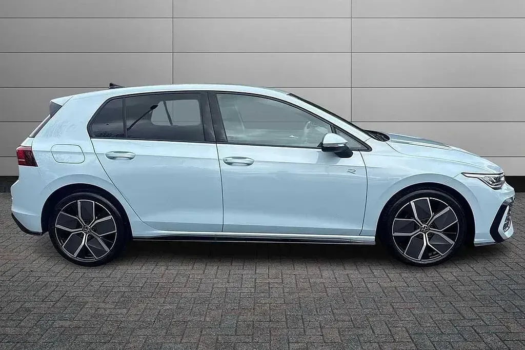 Used VW Golf VIII 150 HP (110 kW) 2026