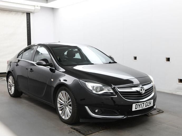 Black Used 2017 Vauxhall Insignia Design Edition Hatchback | £4,895 (Good price) - Image 1/3