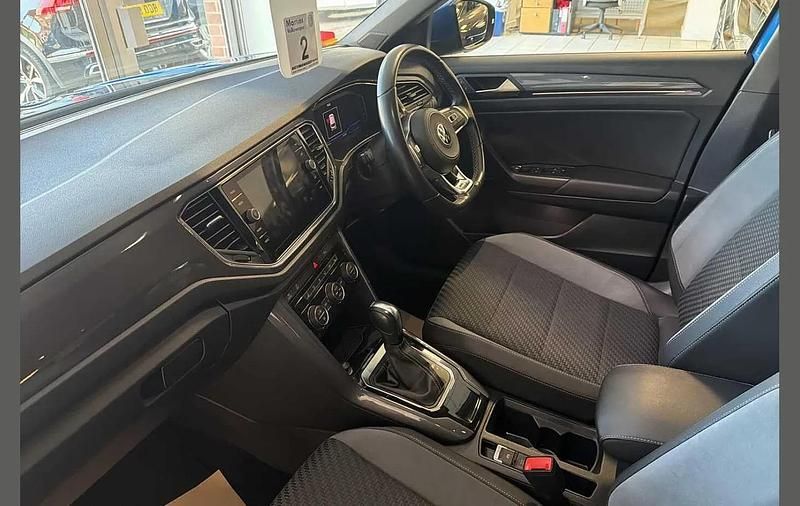 Used VW T-Roc R-line 150 HP (110 kW) 2021 Blue SUV