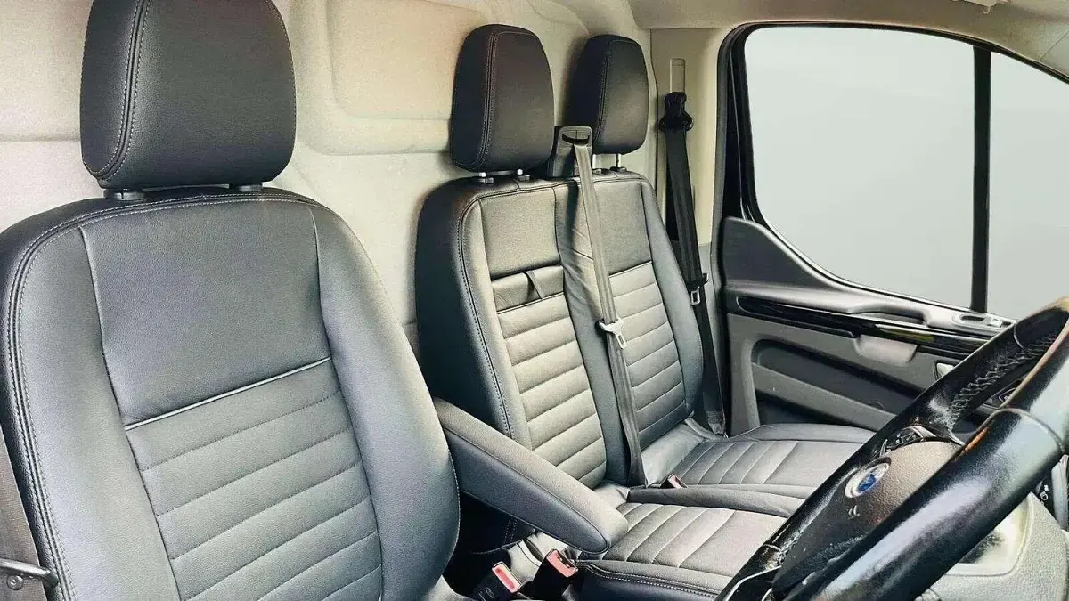 Used Ford Transit Custom S 170 HP (125 kW) 2022 Black Van