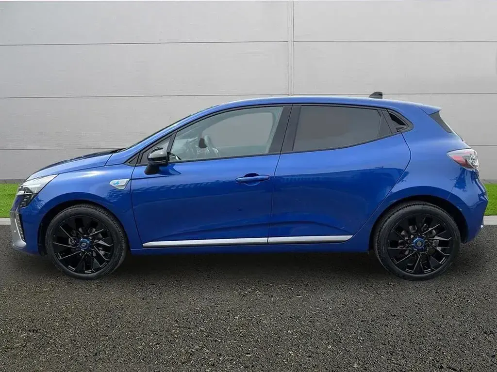 Used Renault Clio 2025 Blue Hatchback