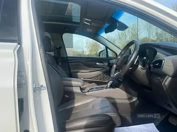Used Hyundai Santa Fe Premium SE 200 HP (147 kW) 2020 White SUV