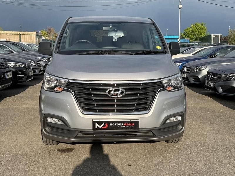 Used Hyundai I800 SE 2018 Silver MPV